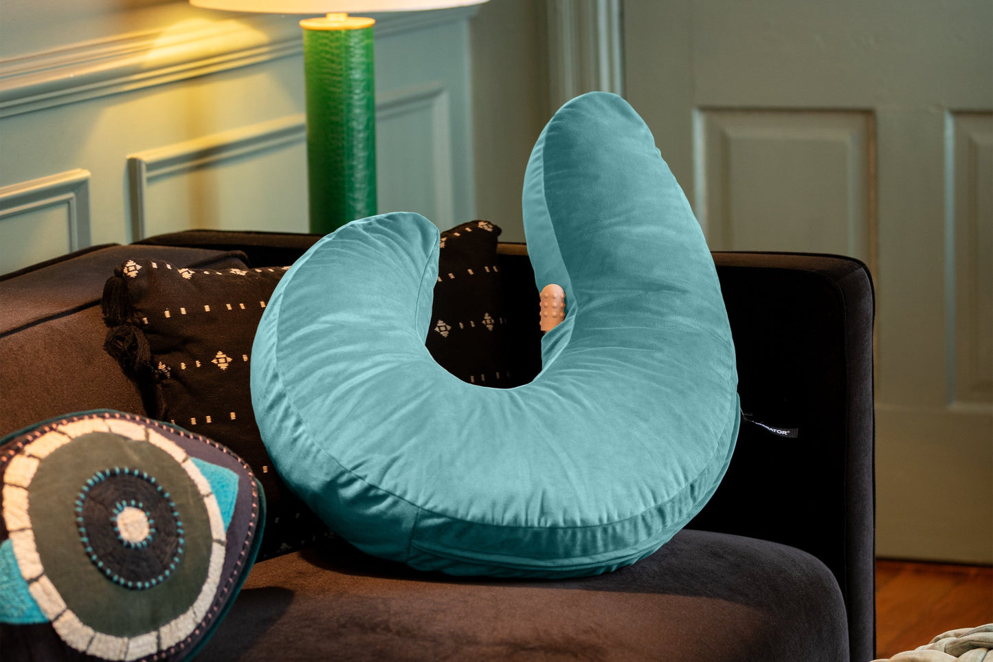 Lune Snuggle Pillow Liberator